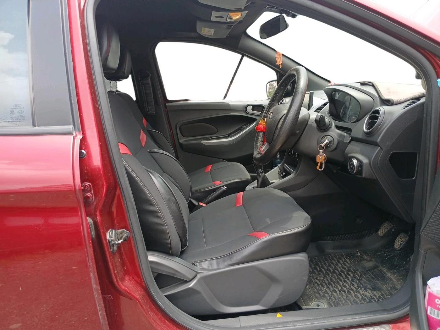 2018 Ford FREESTYLE TREND PLUS 1.2 PETROL, Petrol, Manual, 85,200 km, interior