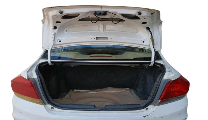 2015 Honda Amaze 1.2L I-VTEC S, Petrol, Manual, 1,19,412 km, exterior