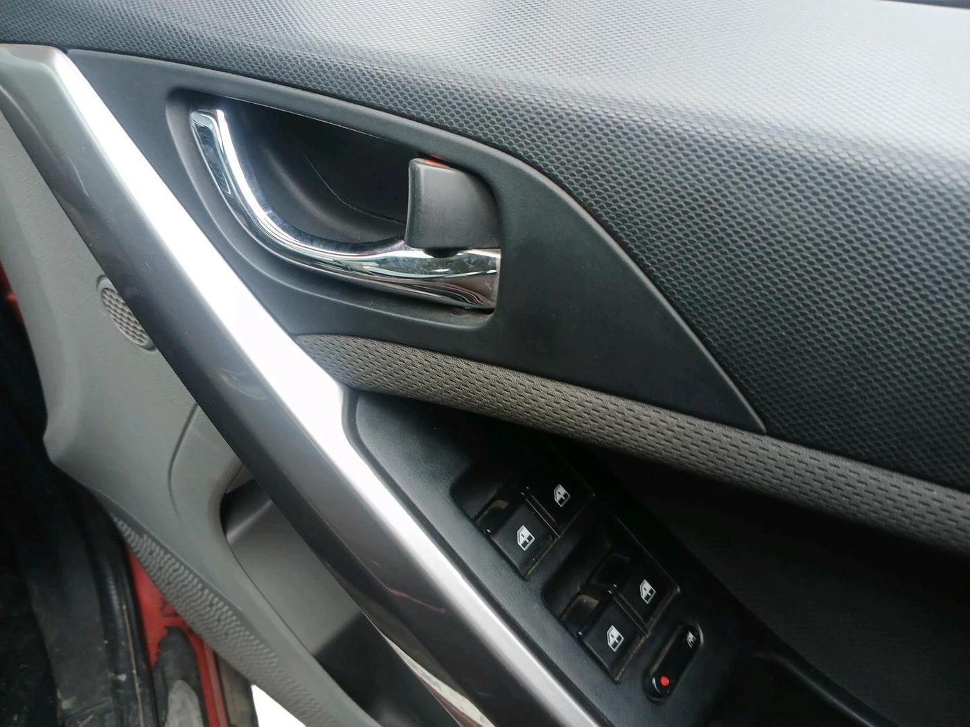 2017 Tata NEXON XZ PLUS PETROL, Petrol, Manual, 1,03,646 km, interior