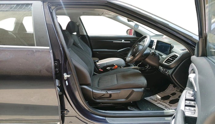 2025 KIA SELTOS HTK (O), Petrol, Manual, 5,092 km, interior