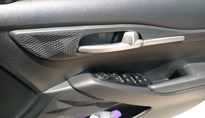 2025 KIA SELTOS HTK (O), Petrol, Manual, 5,092 km, interior