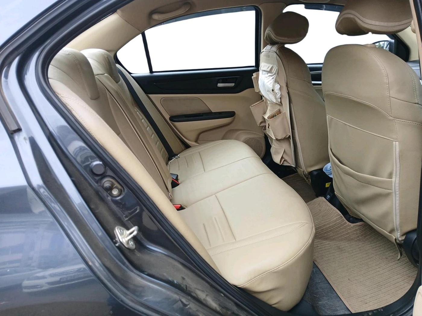 2024 Honda Amaze 1.2L I-VTEC VX CVT, CNG, Automatic, 52,813 km, interior