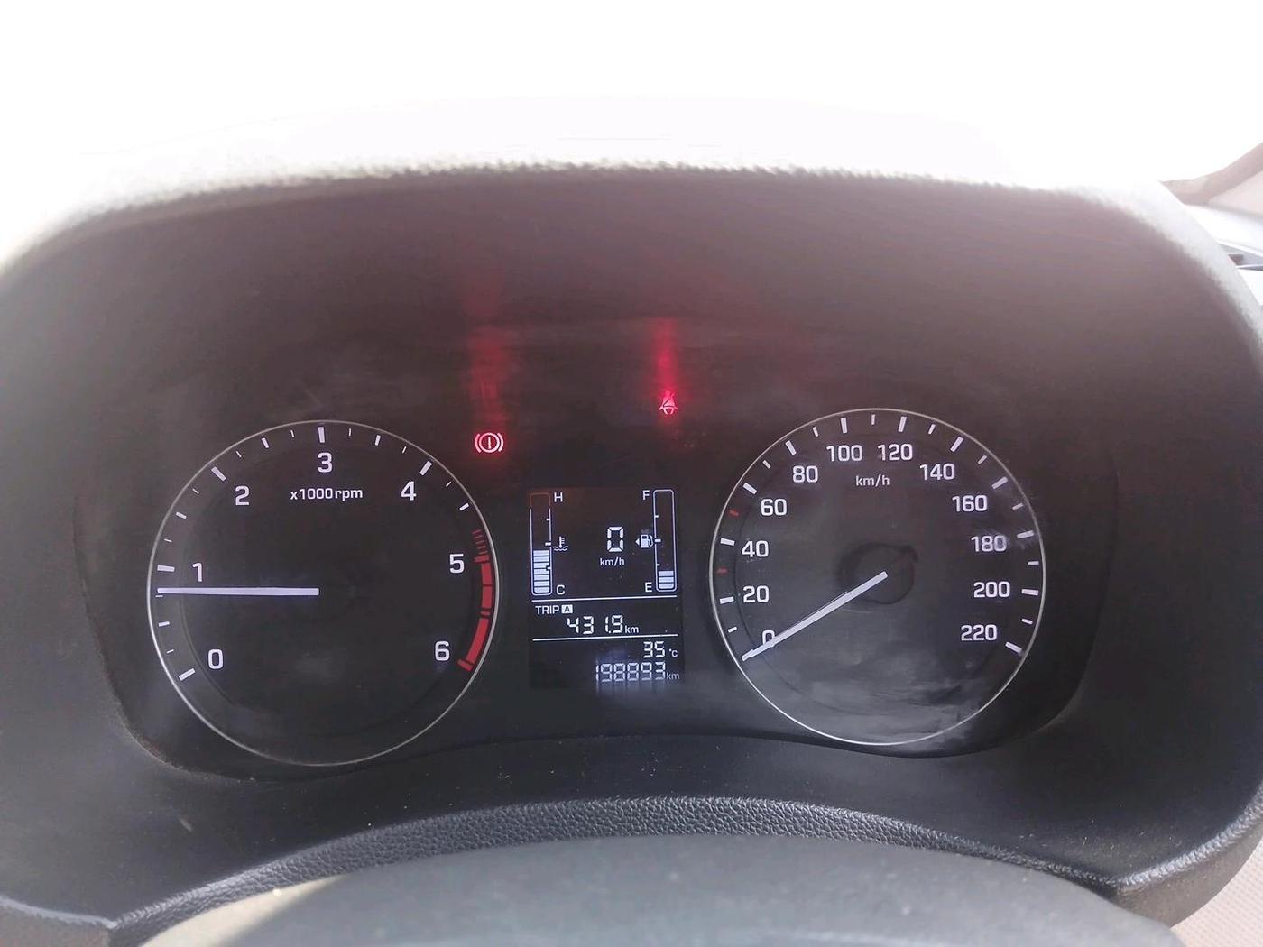2016 Hyundai Creta SX 1.6 DIESEL, Diesel, Manual, 1,98,893 km, interior