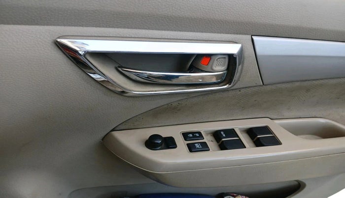 2016 Maruti Ertiga VDI SHVS, Diesel, Manual, 2,49,334 km, interior