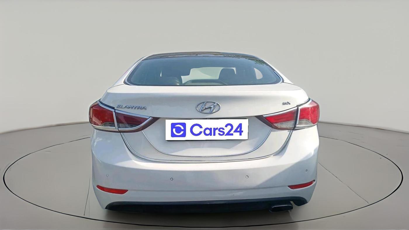 2015 Hyundai New Elantra 1.6 SX MT DIESEL, Diesel, Manual, 98,486 km, exterior