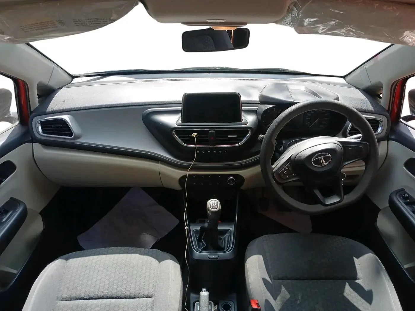 2022 Tata ALTROZ XM PLUS PETROL, Petrol, Manual, 24,452 km, interior