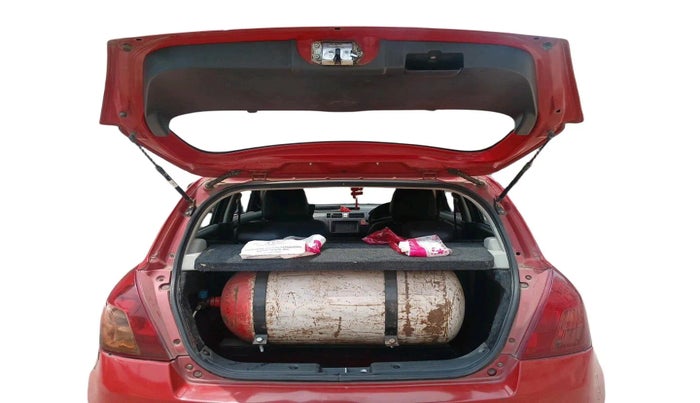 2010 Maruti Swift VXI, CNG, Manual, 1,44,391 km, exterior