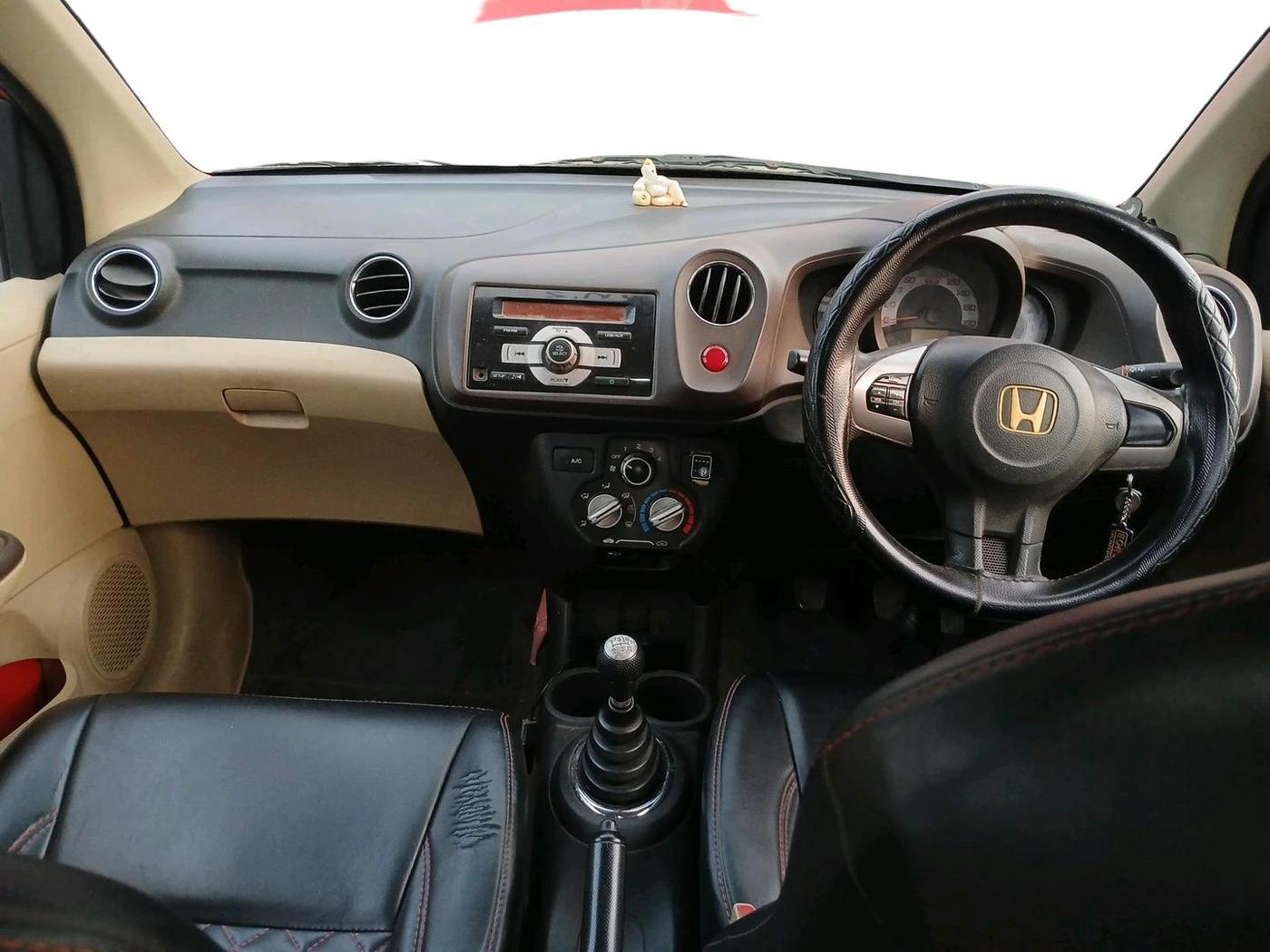 2012 Honda Brio S MT, CNG, Manual, 92,271 km, interior