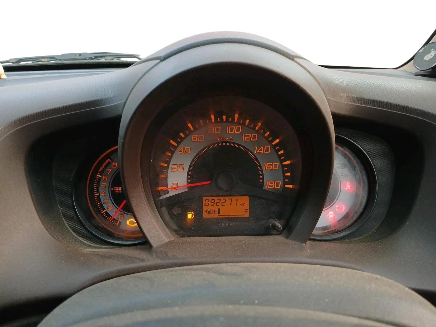 2012 Honda Brio S MT, CNG, Manual, 92,271 km, interior