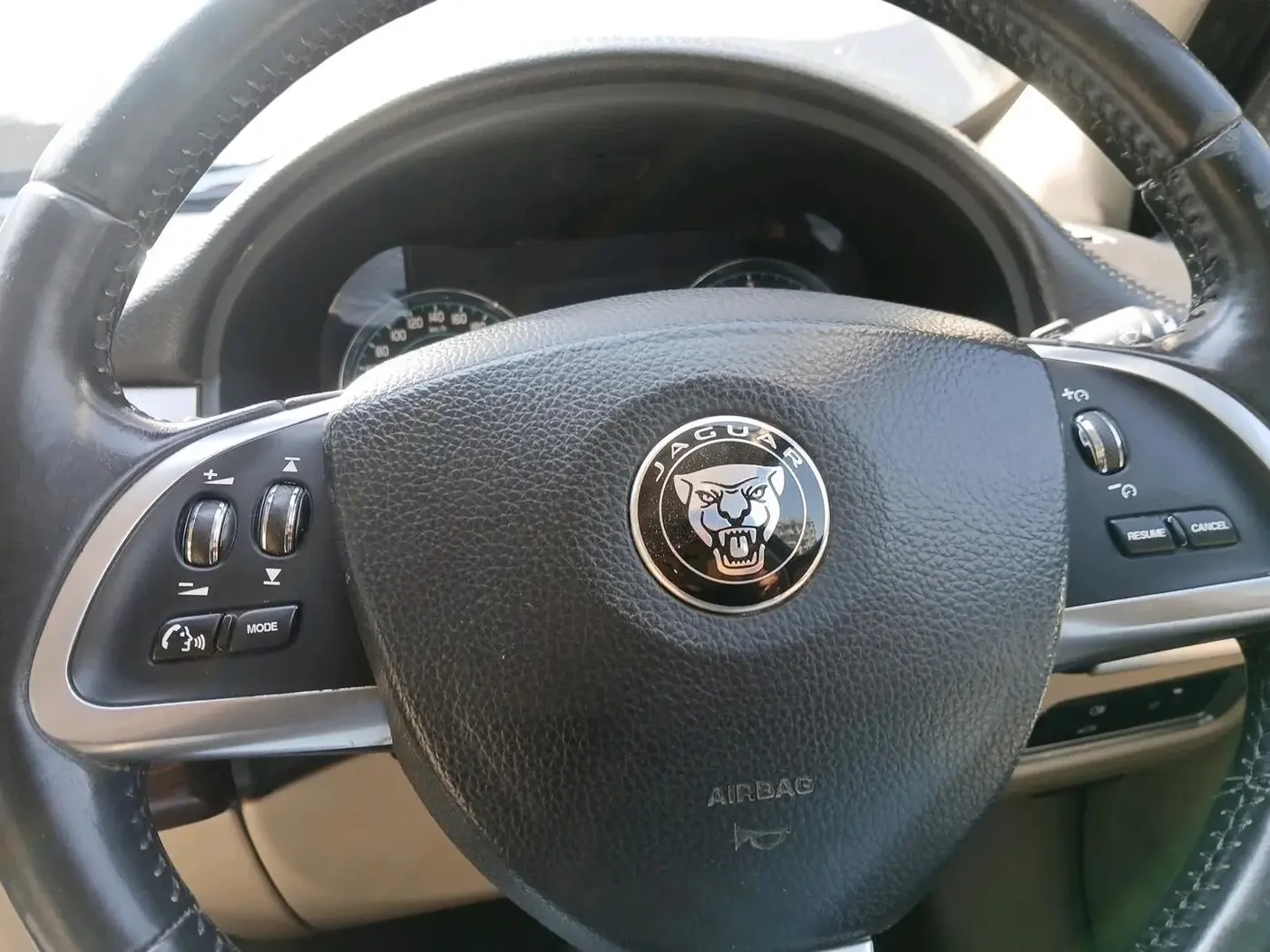 2014 Jaguar XF 2.2 DIESEL, Diesel, Automatic, 68,503 km, interior