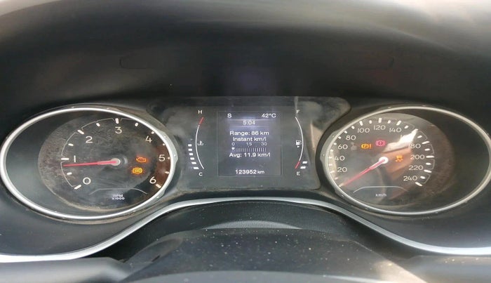 2017 Jeep Compass LIMITED (O) 2.0 DIESEL, Diesel, Manual, 1,23,952 km, interior