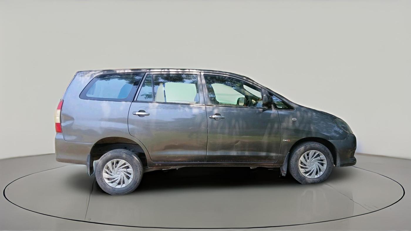 2009 Toyota Innova 2.5 G2, Diesel, Manual, 4,90,021 km, exterior