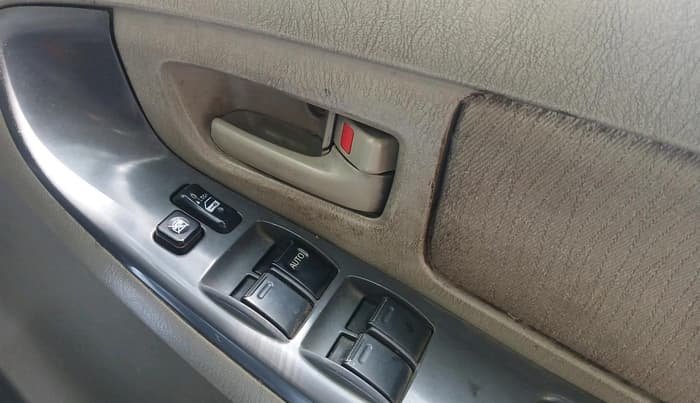 2009 Toyota Innova 2.5 G2, Diesel, Manual, 4,90,021 km, interior
