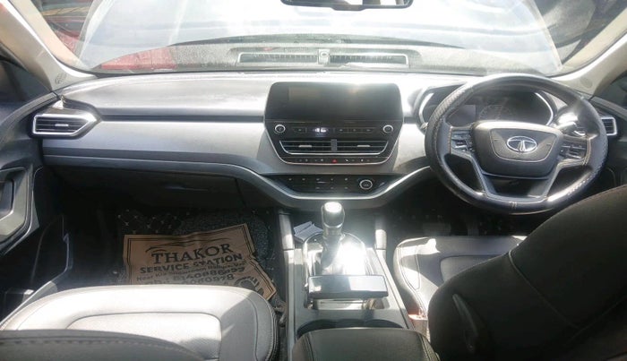 2020 Tata Harrier XZA PLUS 2.0L, Diesel, Automatic, 88,585 km, interior