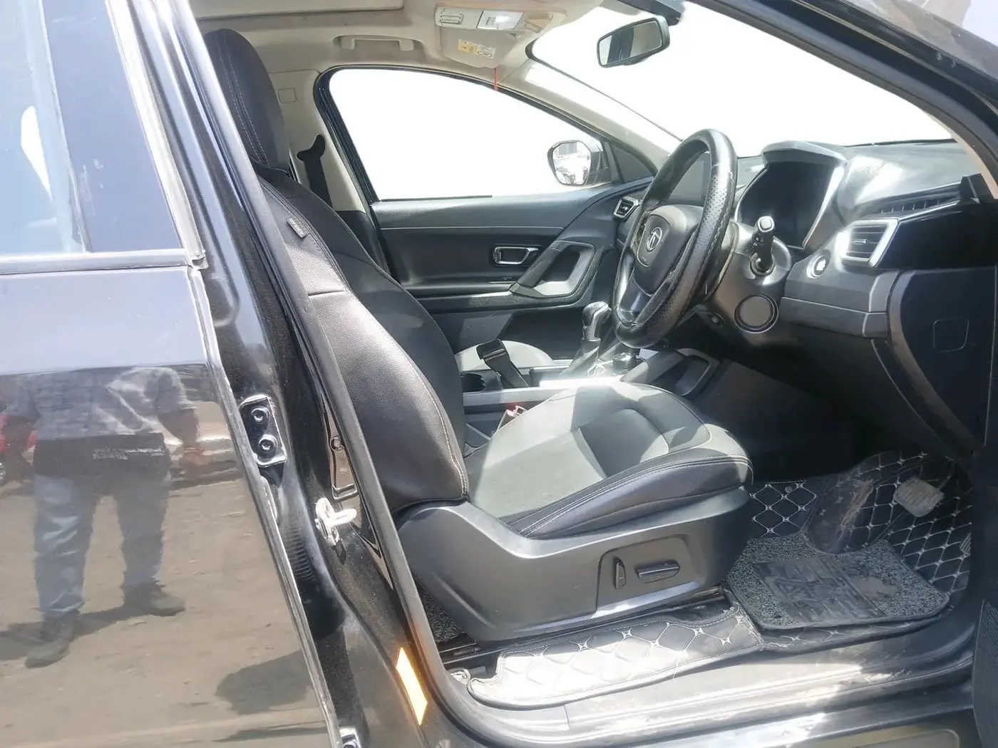 2020 Tata Harrier XZA PLUS 2.0L DARK EDITION, Diesel, Automatic, 88,585 km, interior