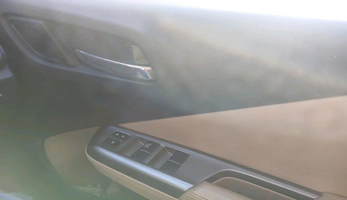 2016 Honda City 1.5L I-DTEC VX, Diesel, Manual, 1,21,732 km, interior