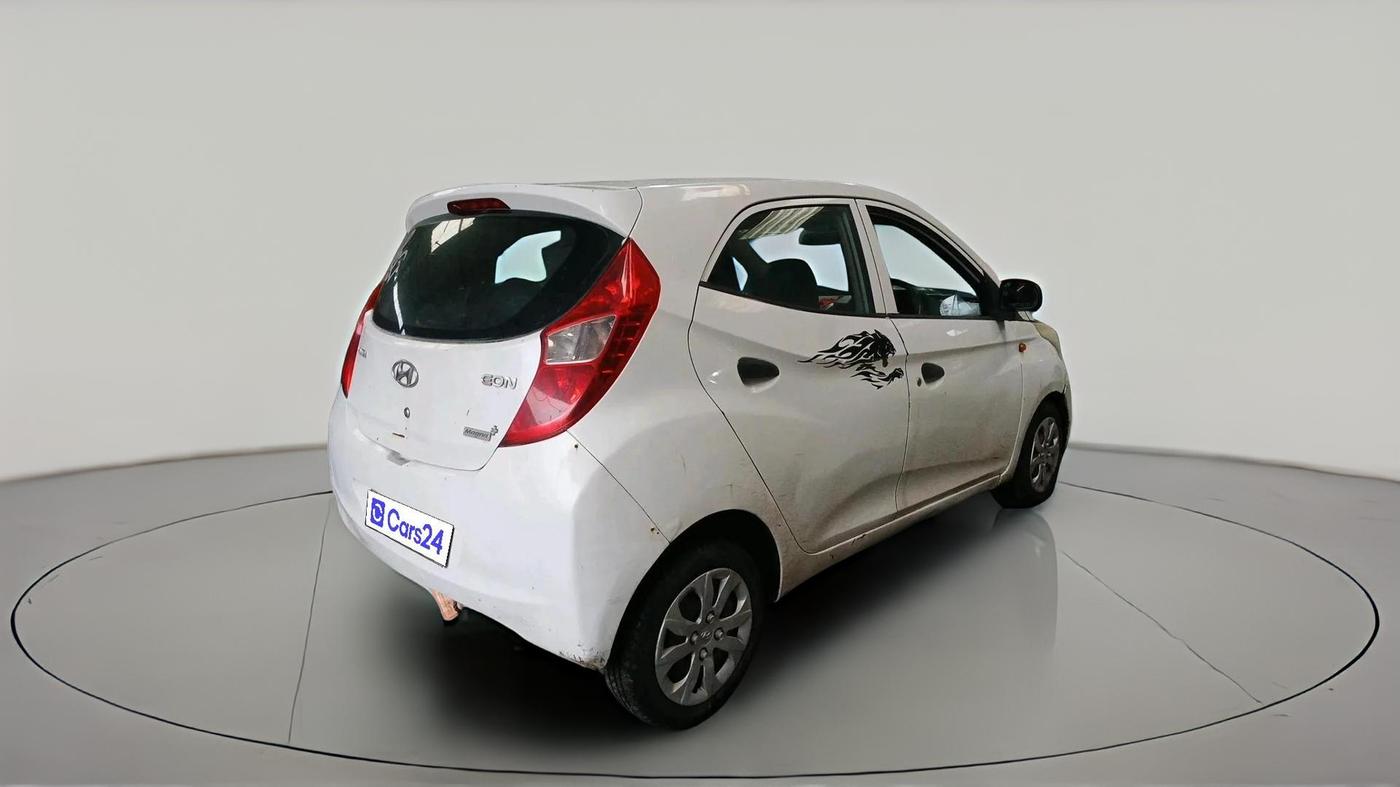 2014 Hyundai Eon MAGNA +, CNG, Manual, 1,73,701 km, exterior