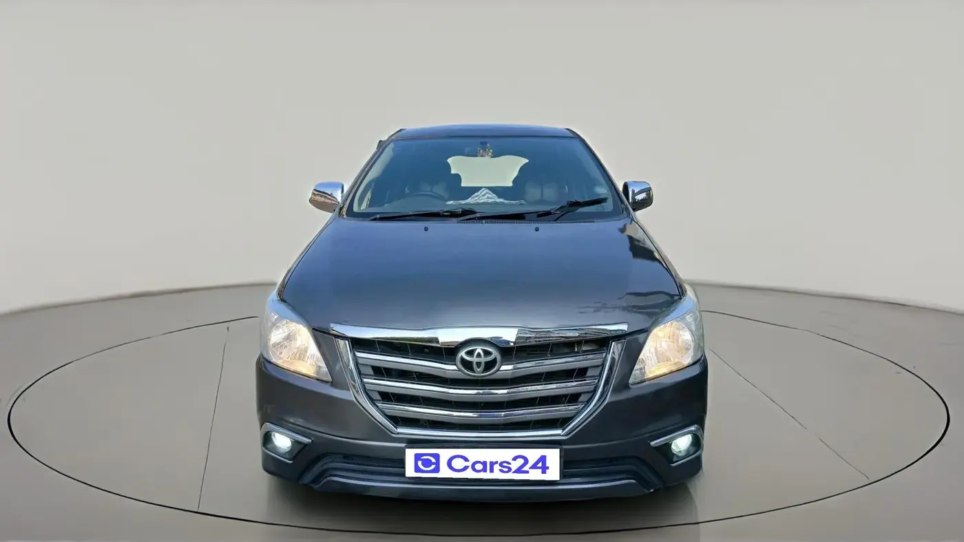 2012 Toyota Innova GX 2.5 7 STR, Diesel, Manual, 3,24,000 km, exterior