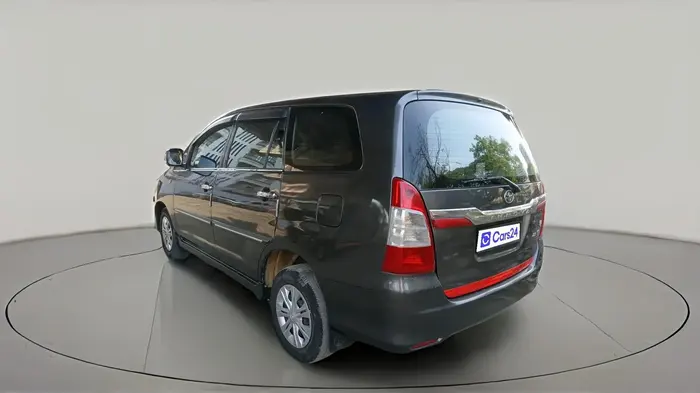 2012 Toyota Innova GX 2.5 7 STR, Diesel, Manual, 3,24,000 km, exterior