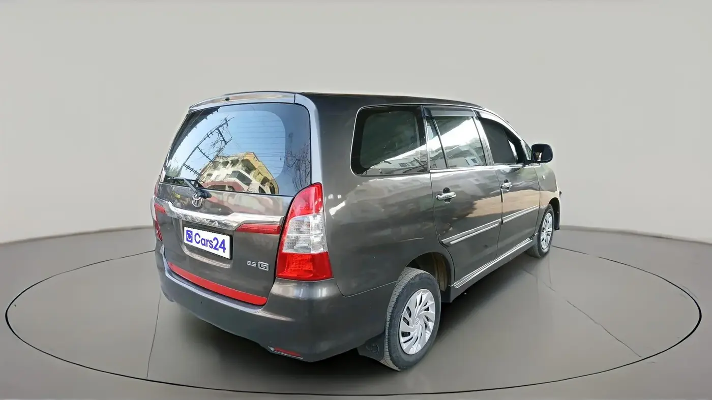 2012 Toyota Innova GX 2.5 7 STR, Diesel, Manual, 3,24,000 km, exterior