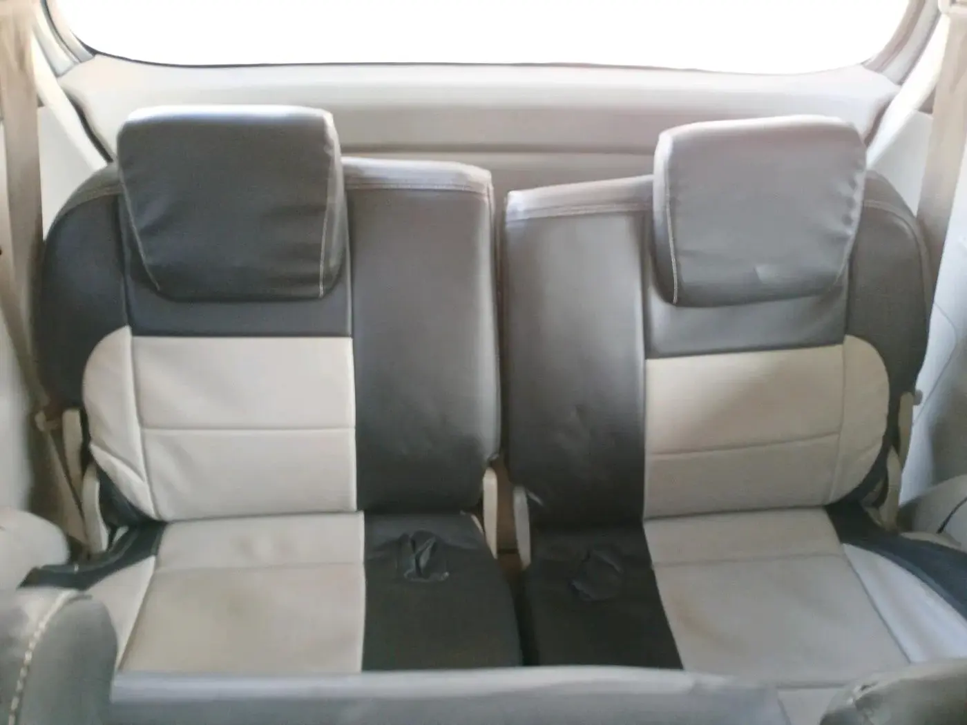 2012 Toyota Innova GX 2.5 7 STR, Diesel, Manual, 3,24,000 km, interior