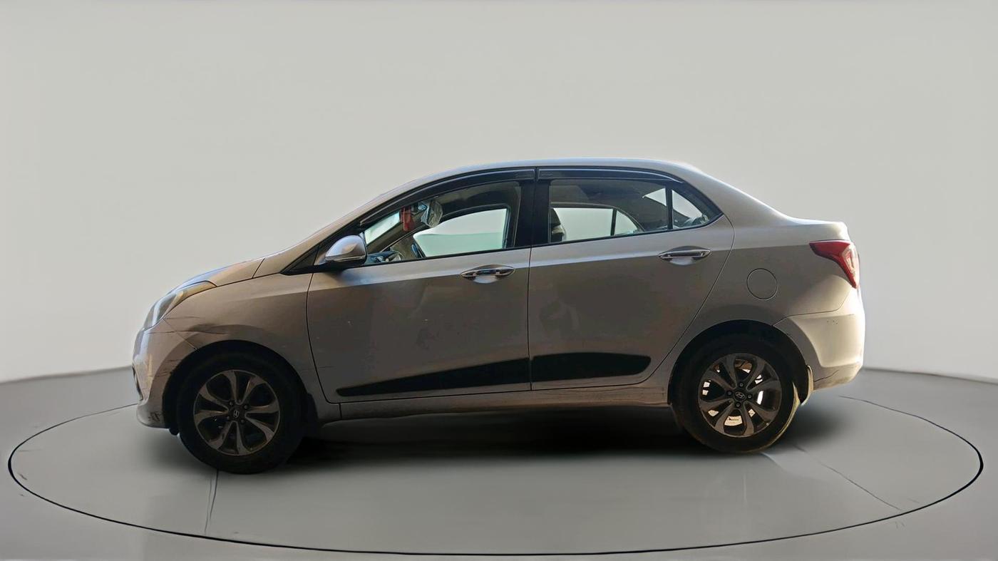 2015 Hyundai Xcent BASE 1.2, Petrol, Manual, 1,05,802 km, exterior