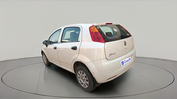 2013 Fiat Grand Punto Active Multijet 1.3, Diesel, Manual, 1,01,292 km, exterior