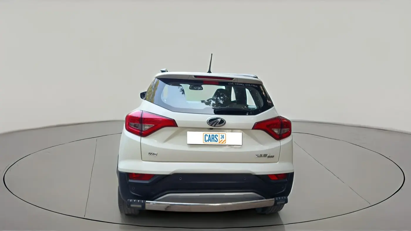 2019 Mahindra XUV300 W8 (O) 1.5 DIESEL, Diesel, Manual, 2,18,500 km, exterior