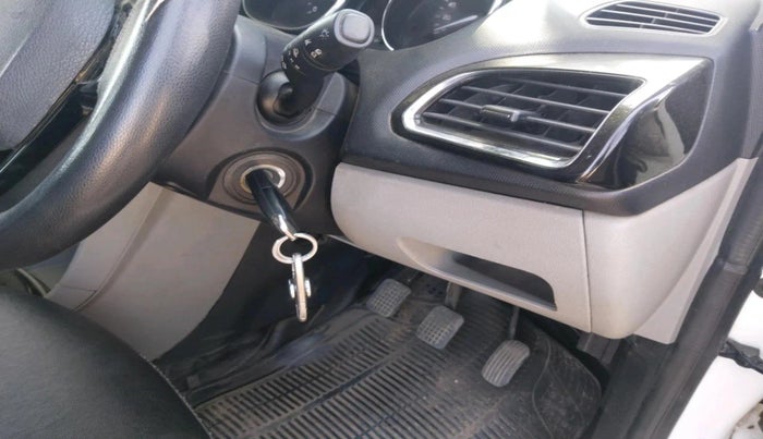 2019 Tata Tiago XZ PETROL, CNG, Manual, 1,79,665 km, interior