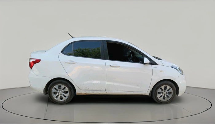 2017 Hyundai Xcent E+ 1.2 CRDI, Diesel, Manual, 1,35,659 km, exterior