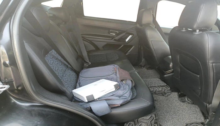 2024 Tata Harrier ADVENTURE PLUS DARK EDITION AT, Diesel, Automatic, 40,988 km, interior