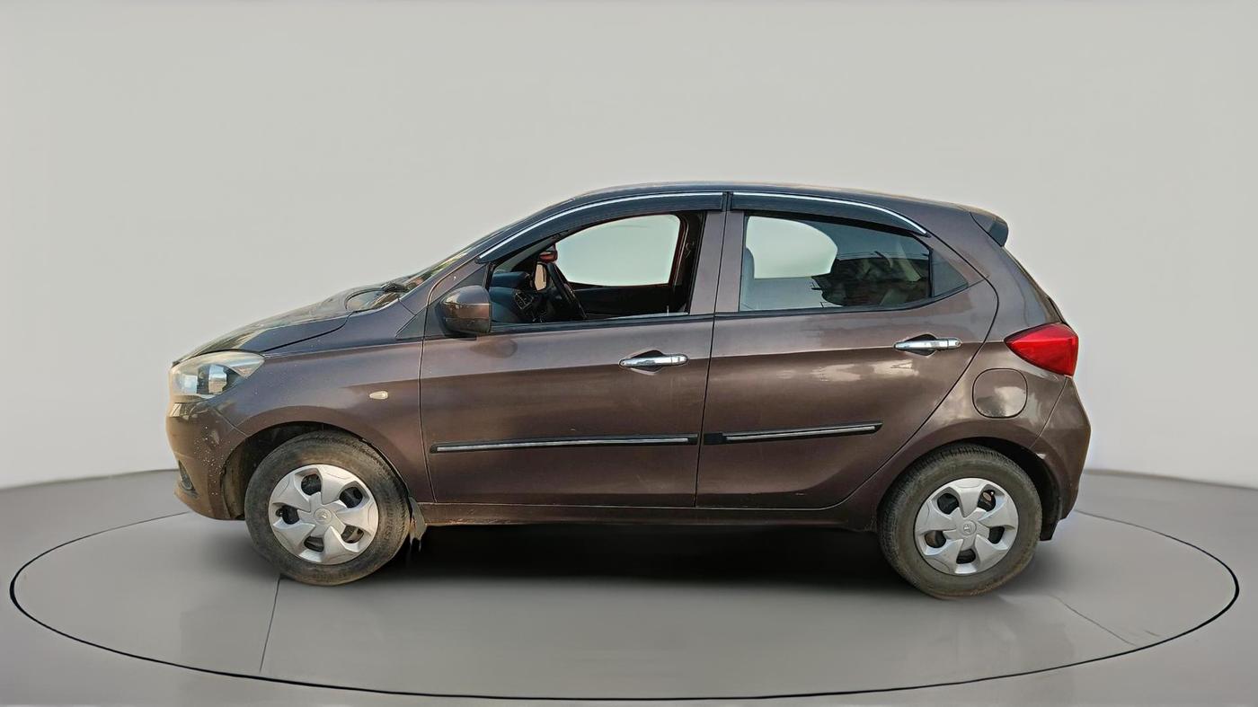 2018 Tata Tiago XTA PETROL, Petrol, Automatic, 67,996 km, exterior