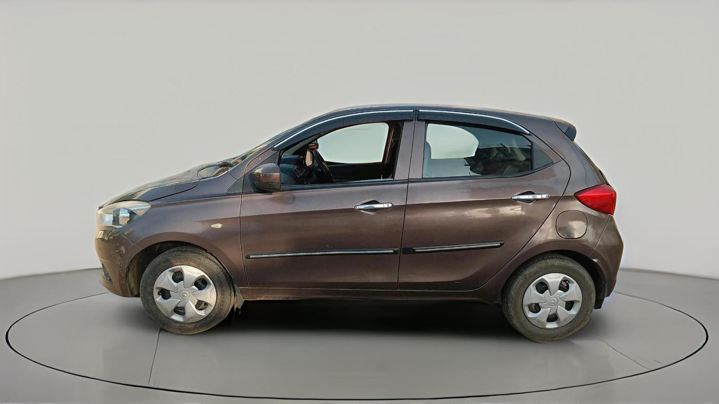 2018 Tata Tiago XTA PETROL, Petrol, Automatic, 67,996 km, exterior