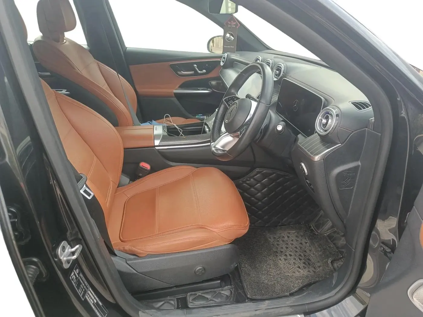 2023 Mercedes Benz GLC CLASS 220d 4MATIC, Diesel, Automatic, 70,833 km, interior