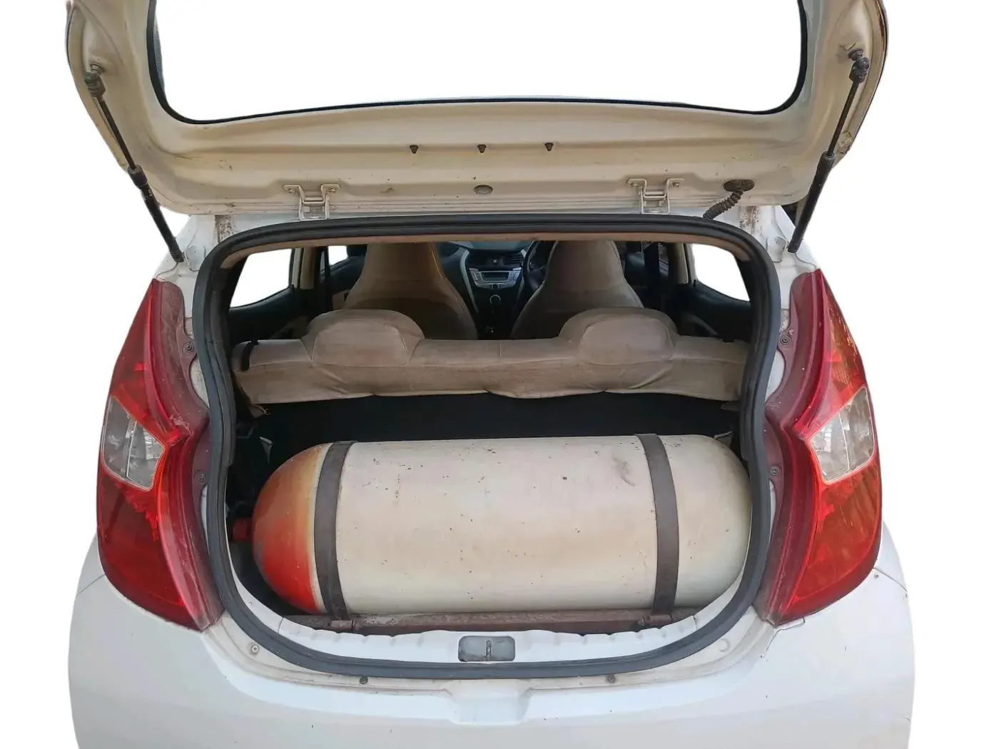 2015 Hyundai Eon ERA +, CNG, Manual, 1,97,920 km, exterior