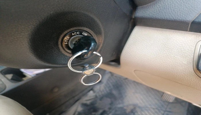 2015 Hyundai Eon ERA +, CNG, Manual, 1,97,920 km, interior