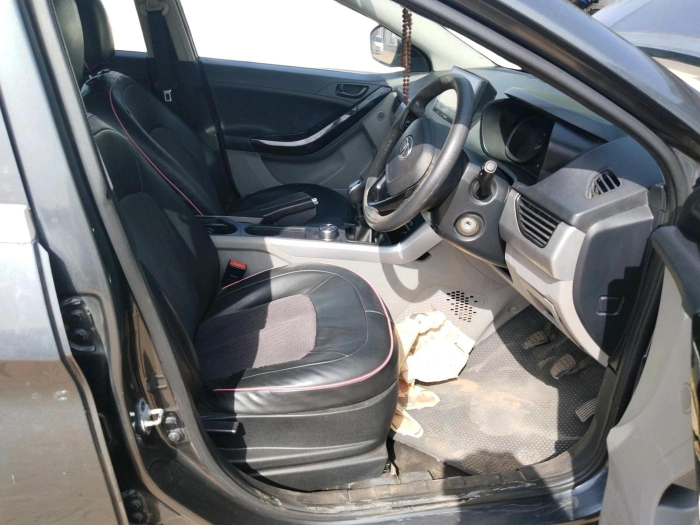 2018 Tata NEXON XM DIESEL, Diesel, Manual, 84,152 km, interior
