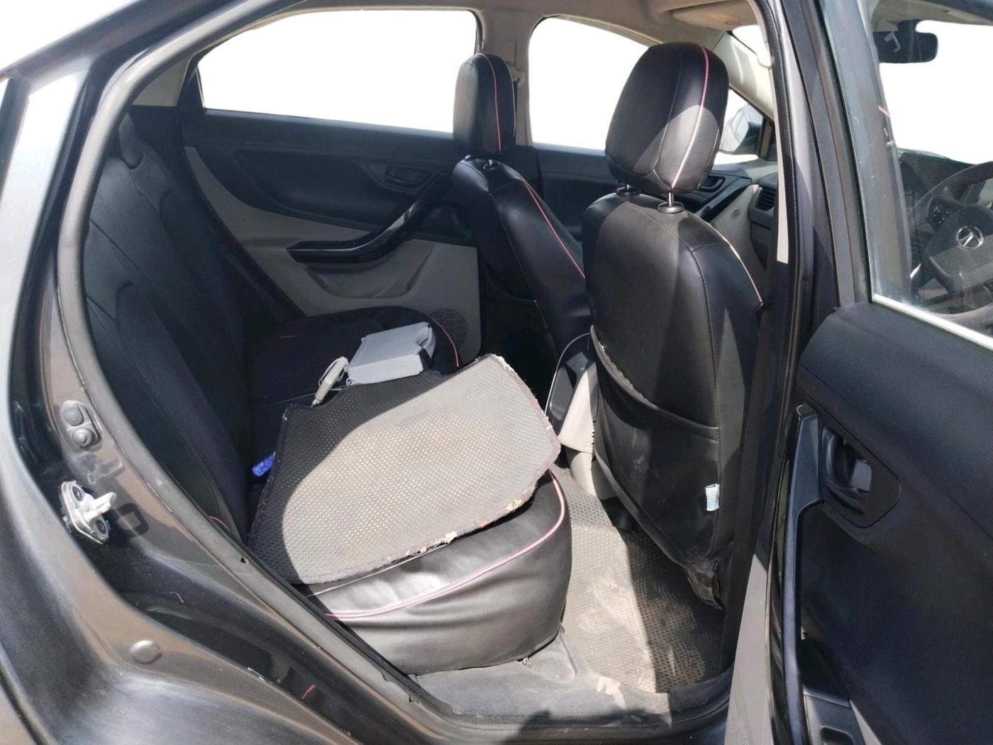 2018 Tata NEXON XM DIESEL, Diesel, Manual, 84,152 km, interior