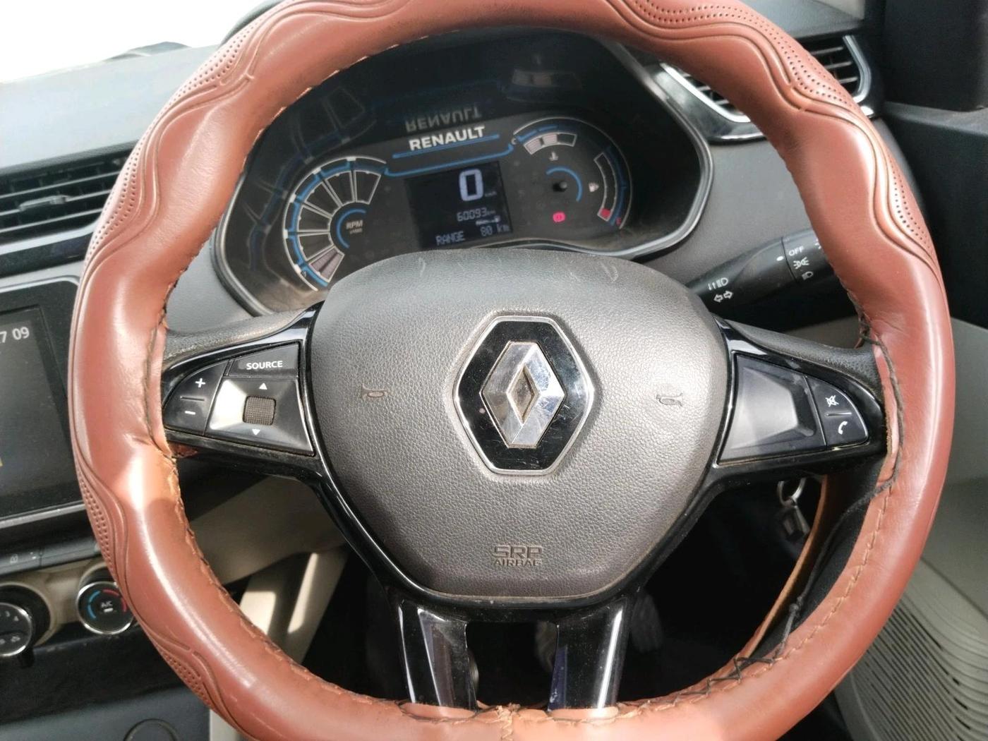 2022 Renault TRIBER RXT, Petrol, Manual, 60,093 km, interior