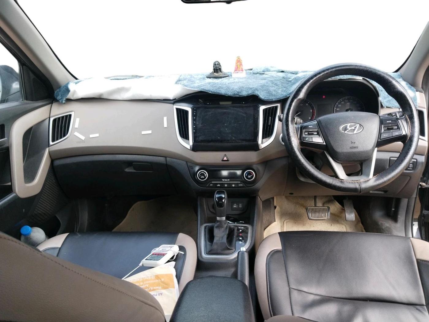 2016 Hyundai Creta SX PLUS AT 1.6 DIESEL, Diesel, Automatic, 1,80,903 km, interior