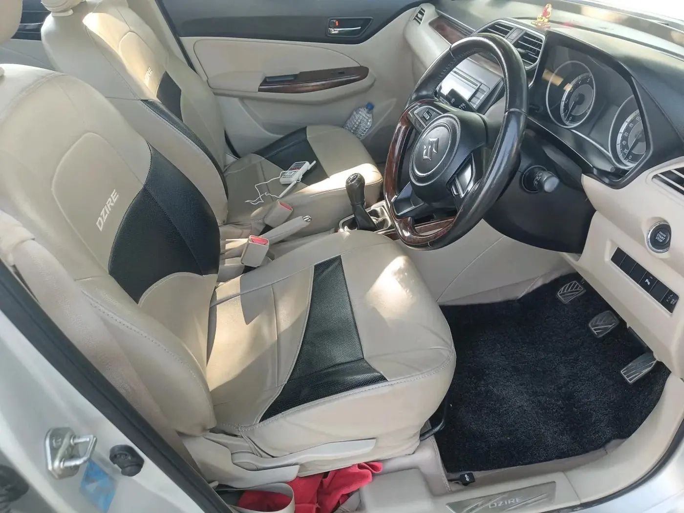 2017 Maruti Dzire ZXI, Petrol, Manual, 1,29,107 km, interior