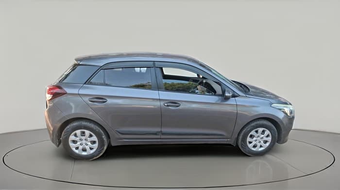 2017 Hyundai Elite i20 SPORTZ 1.2, CNG, Manual, 1,21,071 km, exterior