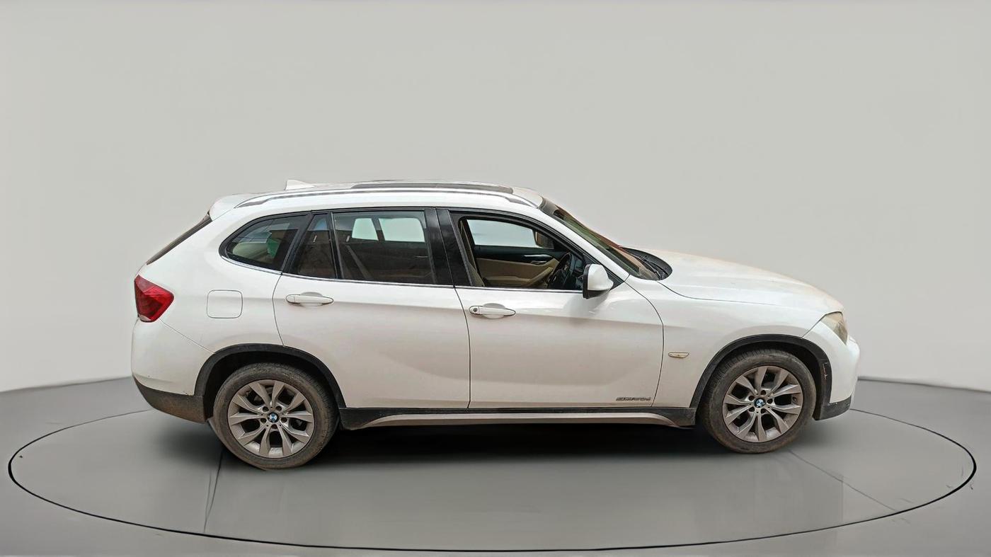 2012 BMW X1 sDrive20d, Diesel, Automatic, 90,067 km, exterior