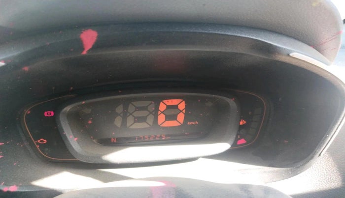 2016 Renault Kwid RXT 1.0, CNG, Manual, 1,75,225 km, interior