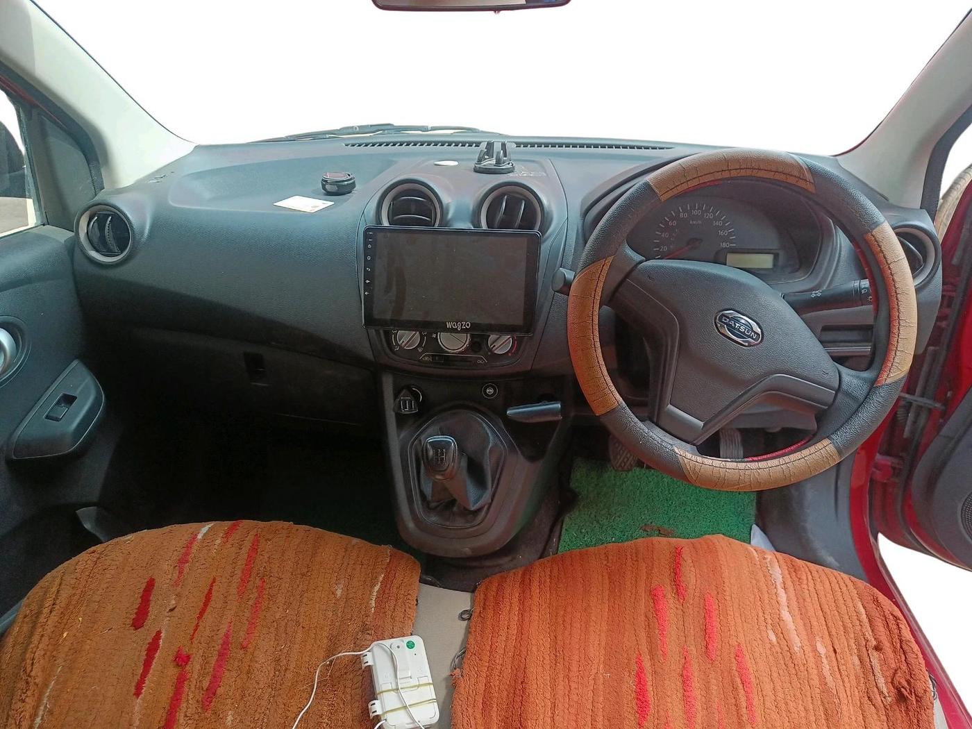 2018 Datsun Go T, CNG, Manual, 97,005 km, interior