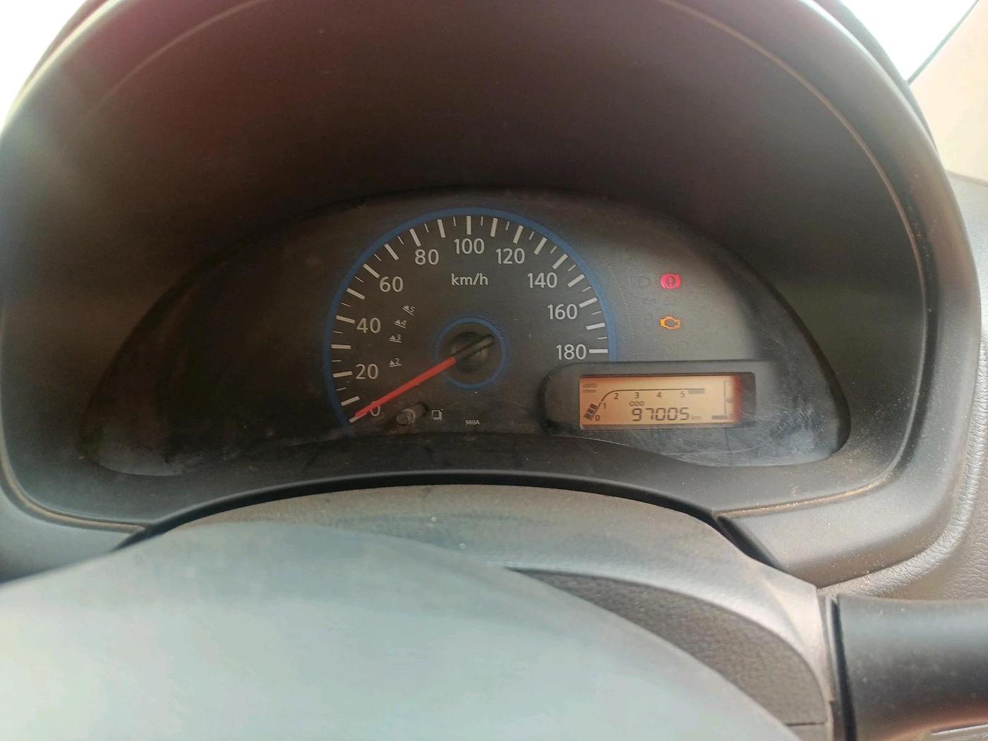 2018 Datsun Go T, CNG, Manual, 97,005 km, interior