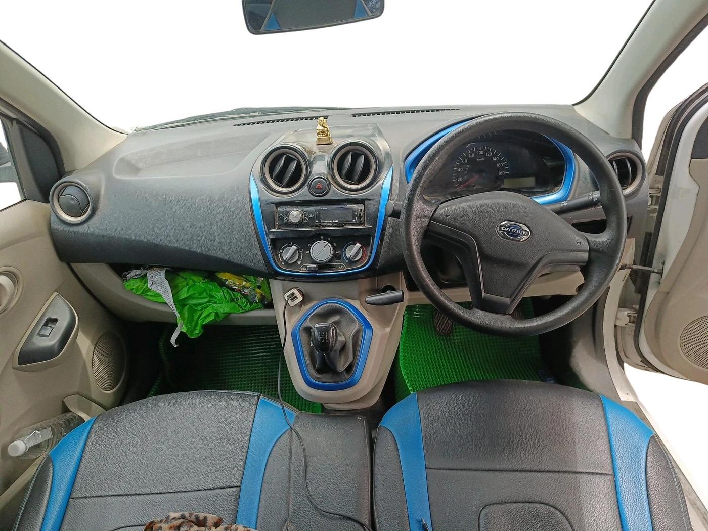 2017 Datsun Go Plus T, Petrol, Manual, 38,892 km, interior