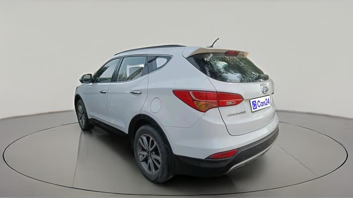 2015 Hyundai Santa Fe 2 WD AT, Diesel, Automatic, 1,44,057 km, exterior