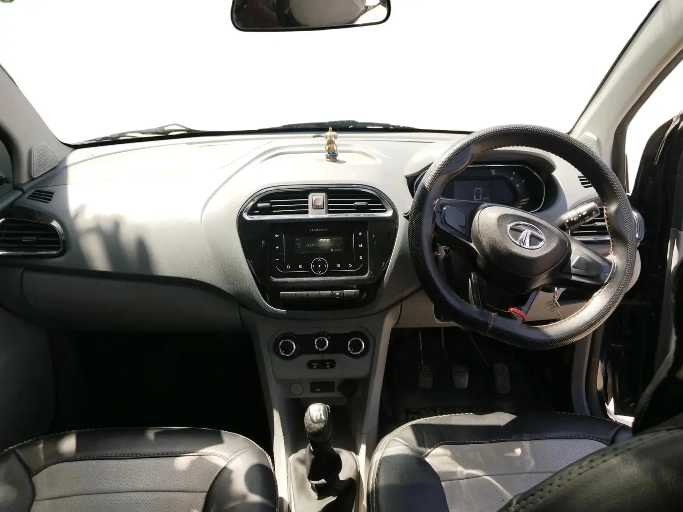 2022 Tata TIGOR XM CNG, CNG, Manual, 80,175 km, interior
