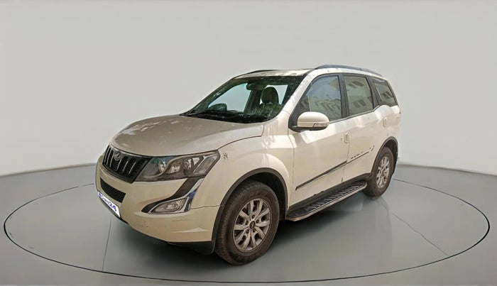 2015 Mahindra XUV500 W10, Diesel, Manual, 1,75,665 km, exterior